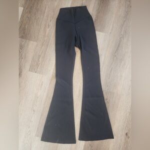 BuffBunny Material Girl Ribbed Flare Leggings